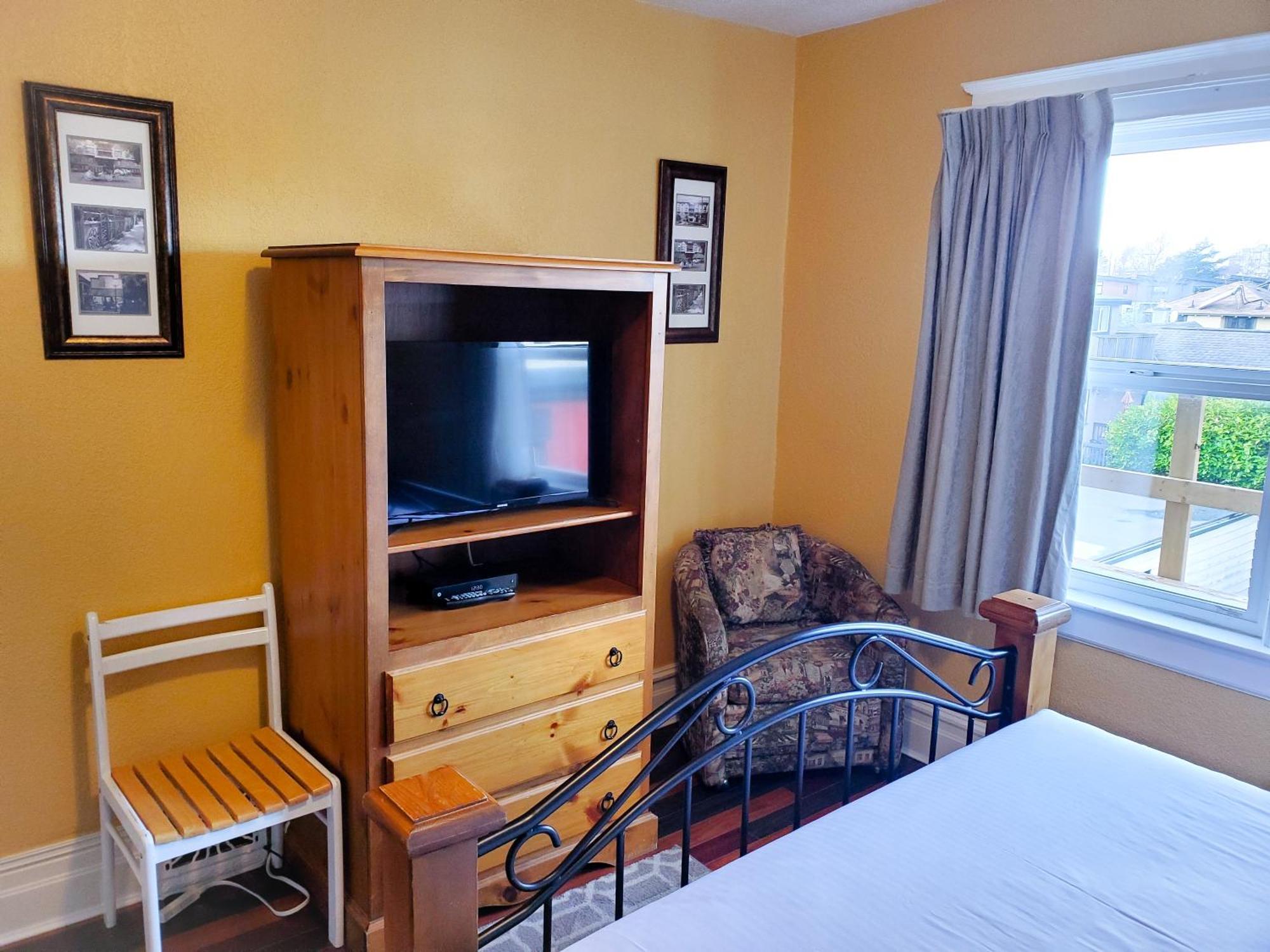 James Bay Inn Hotel, Suites & Cottage Вікторія Екстер'єр фото
